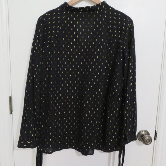 Maette 1X Black Gold Long Sleeve Top - Picture 2 of 7